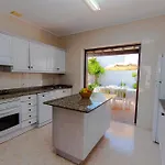 Reina كوستا تاغيسي