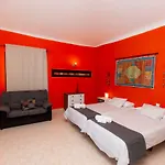 Reina * كوستا تاغيسي