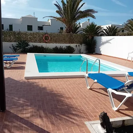 Reina Villa *