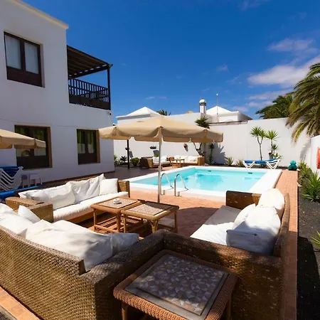 Reina * Коста-Тегисе