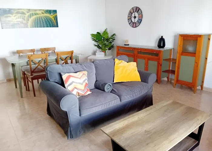 Reina Villa Costa Teguise